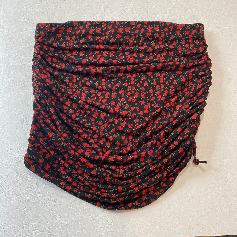 Windsor Ruched Floral Mini Skirt Black Red Rose Print Size Large - Picture 2 of 7